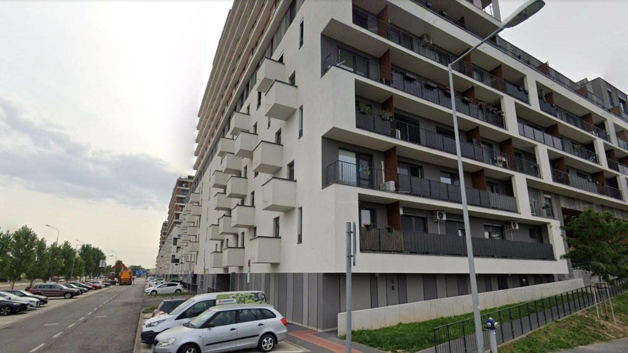1 Room Apartment With Terrace, Slnecnice, 18B Bratislava Eksteriør billede